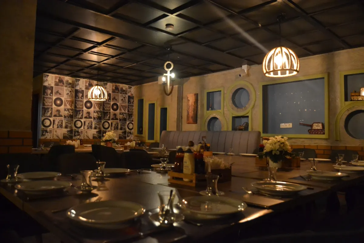 Mr. Sweet Cafe & Bistro photo 1
