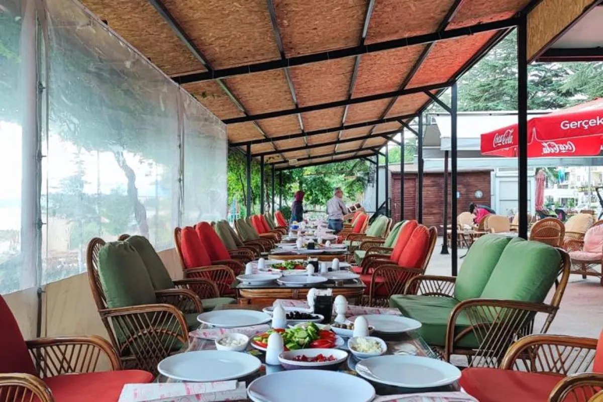 Aile Sahil Çay Bahçesi photo 1