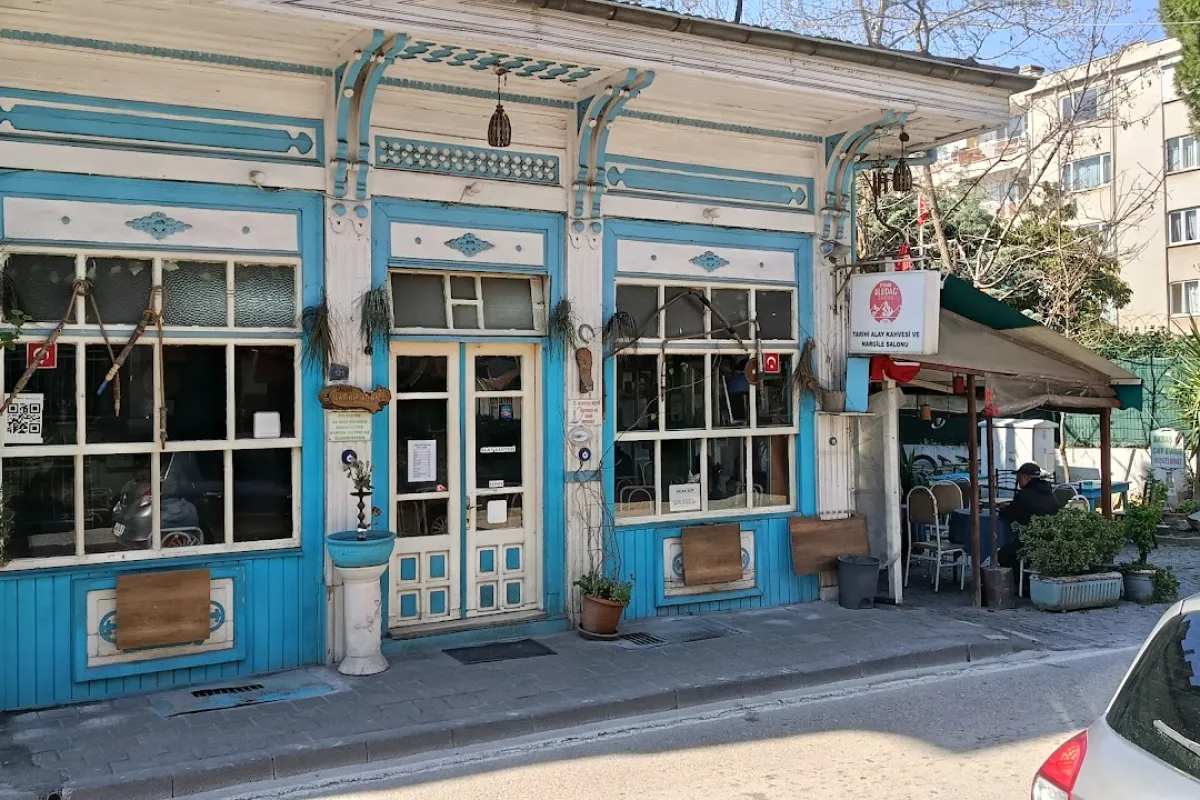 Tarihi Alay Kahvesi Ve Nargile Salonu photo 1