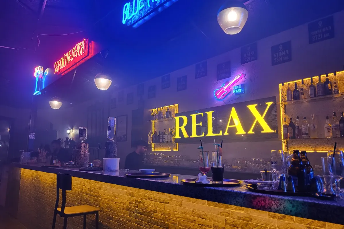 Relax Bar Steak House & Shisha Dance Bar Sports Bar photo 1