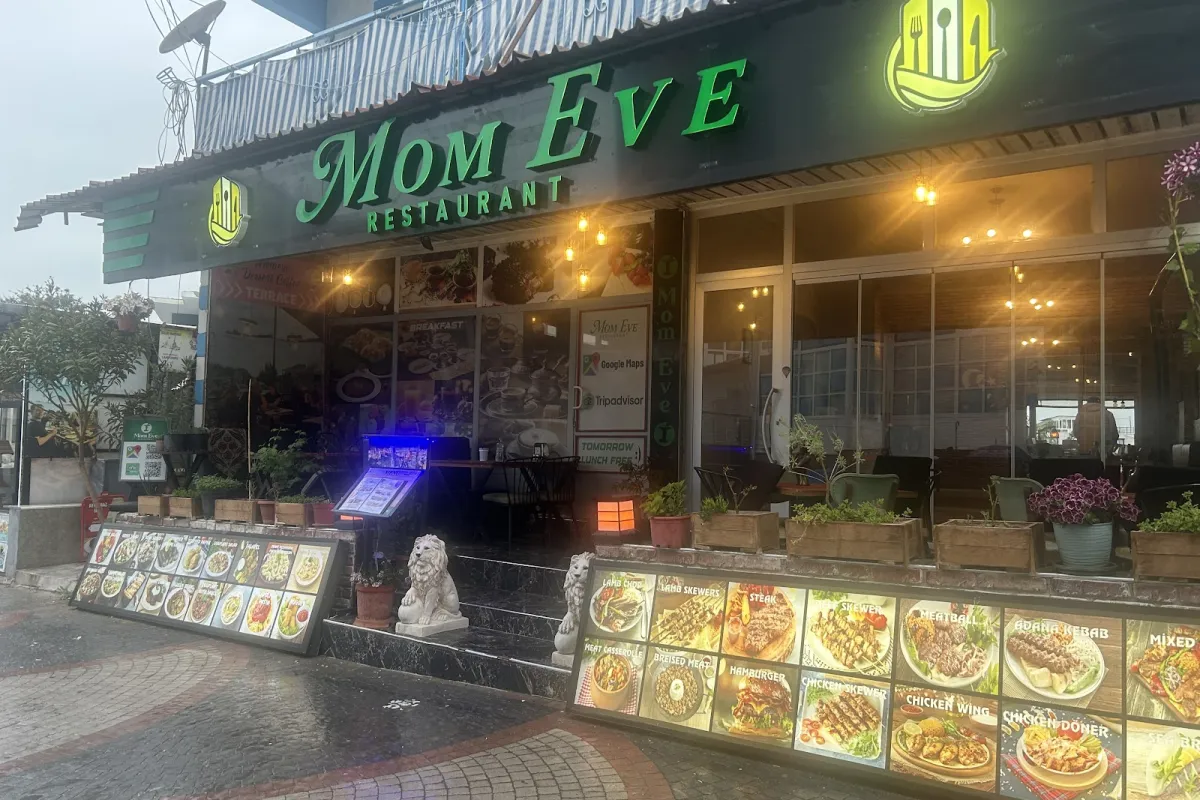 Mom Eve Restaurant & Pub wine house photo 1