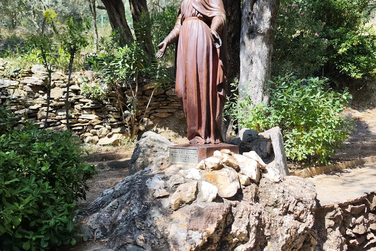 Virgin Mary House Fountain And Wish Wall photo 1