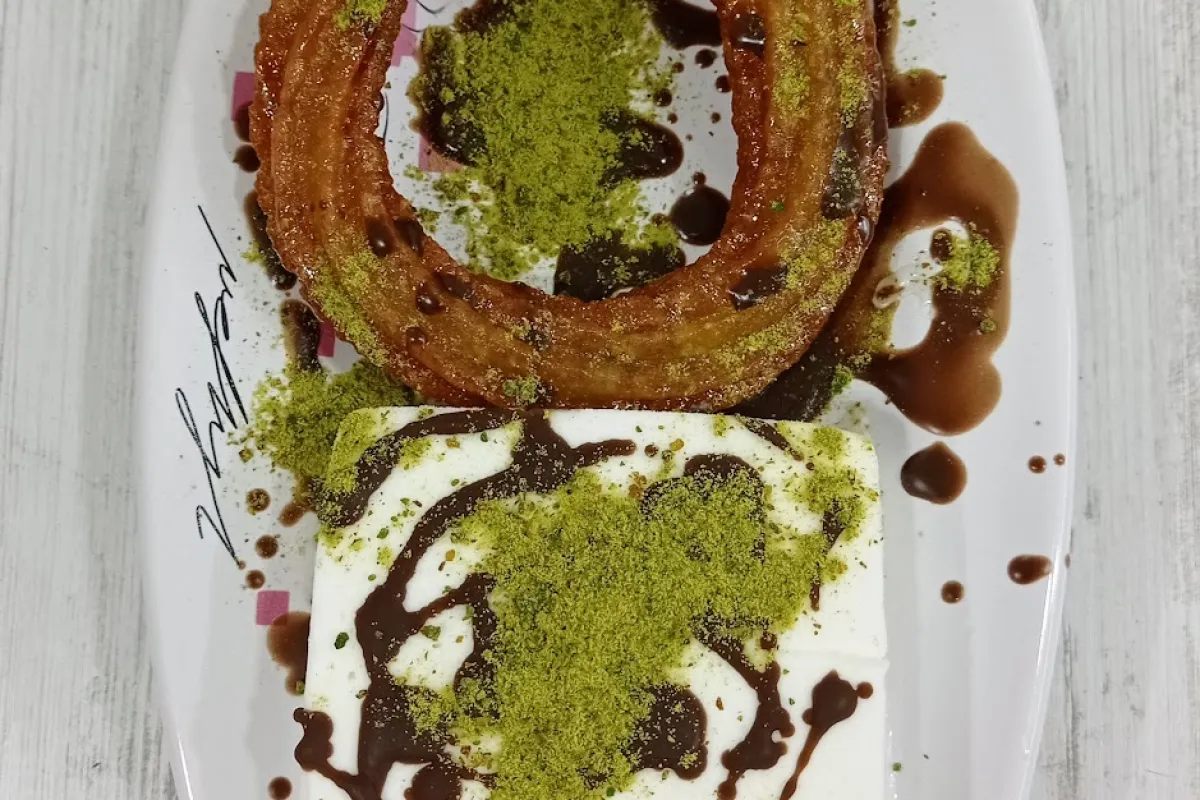 Tado Maraş Dondurmasi photo 1