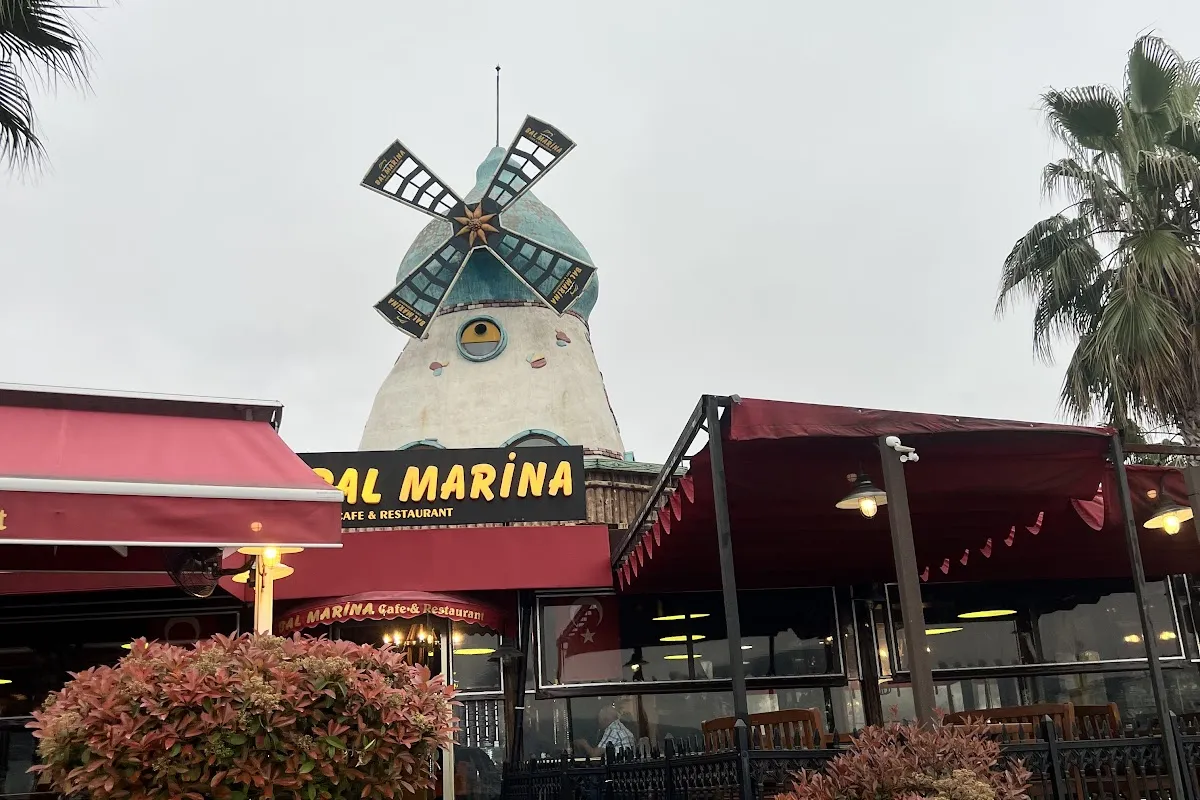 Marina Cafe photo 1