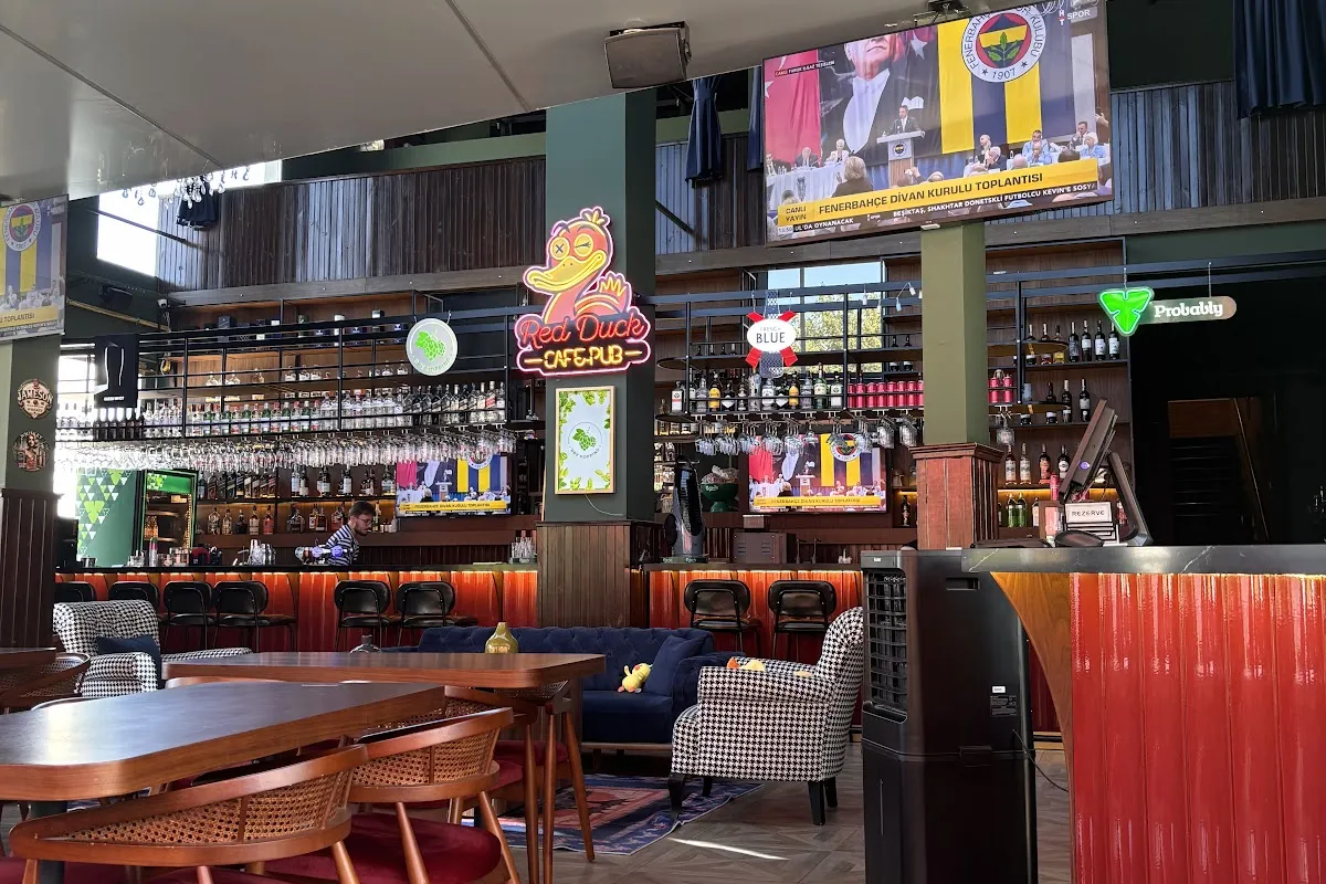 Red Duck Cafe & Pub photo 1
