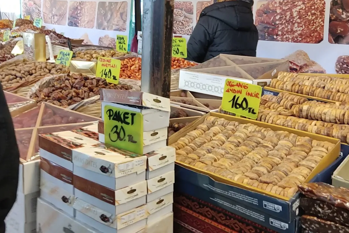Ayvalık Municipality Market Place photo 1