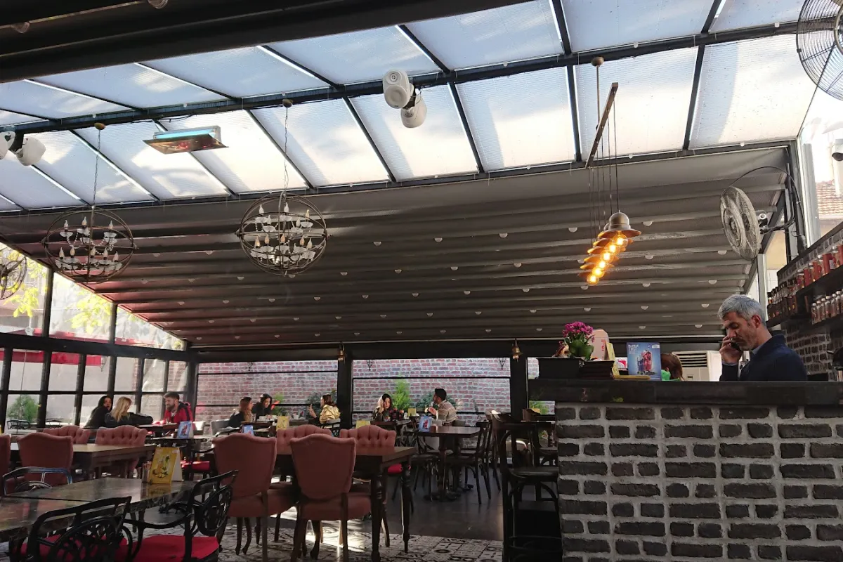 Mozzo Lounge&Bistro photo 1