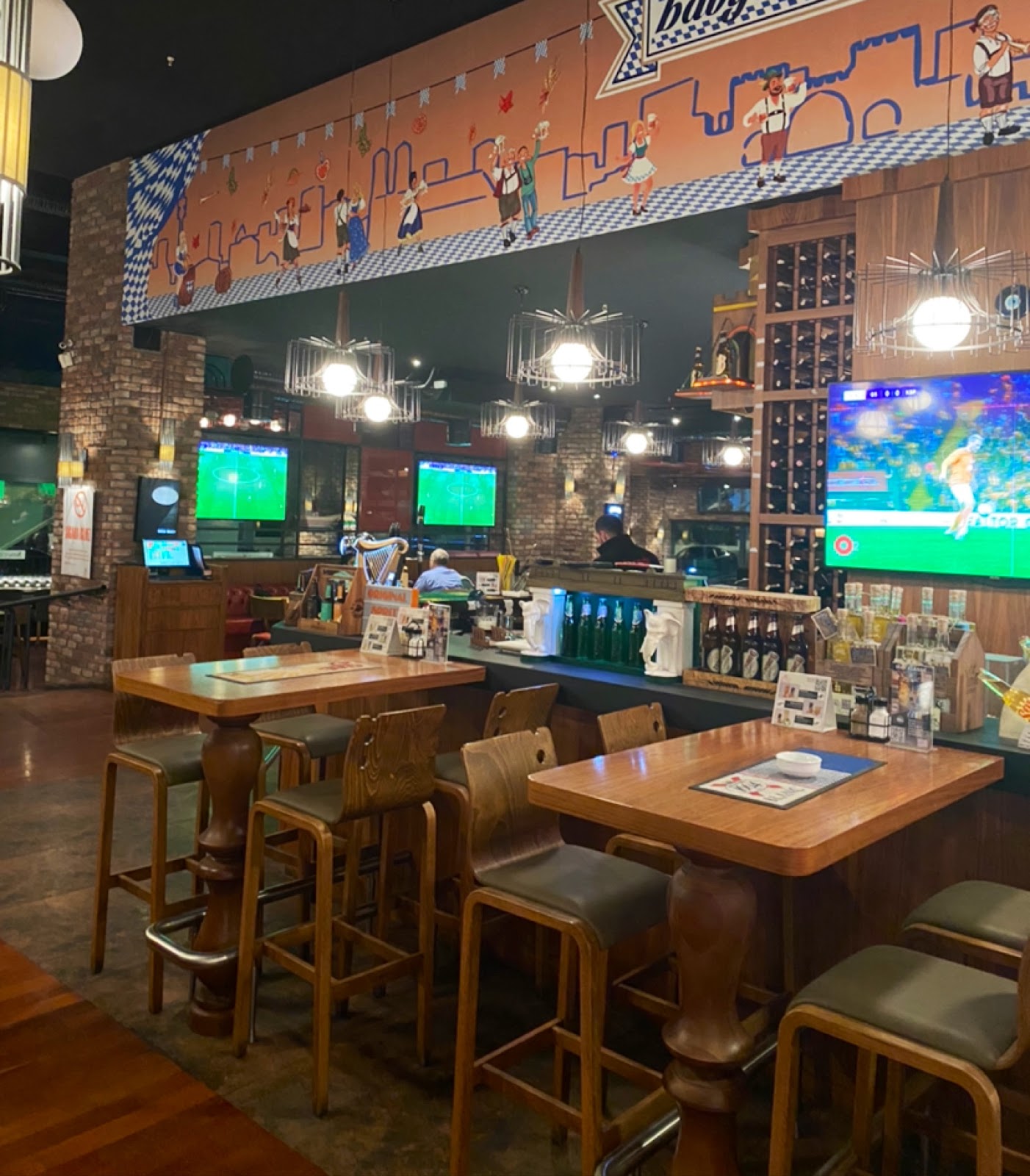 Newcastle Pub Galleria photo 8