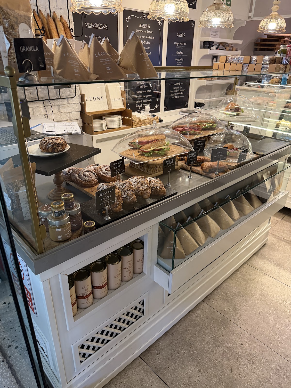 Leone Patisserie & Boulangerie photo 9