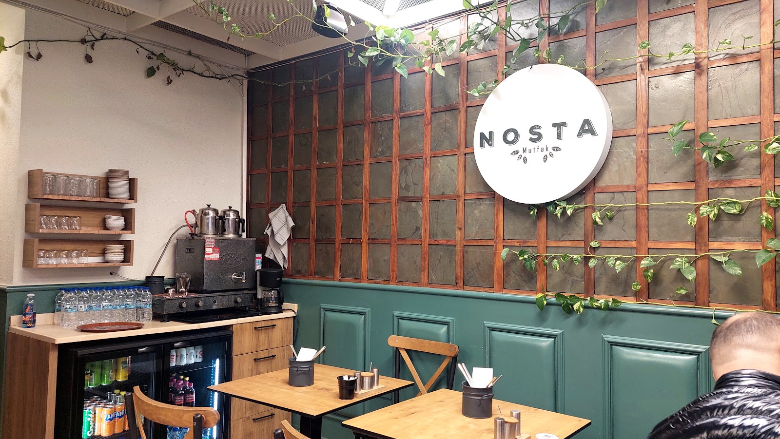 Two Hands Burger & Toastery photo 9