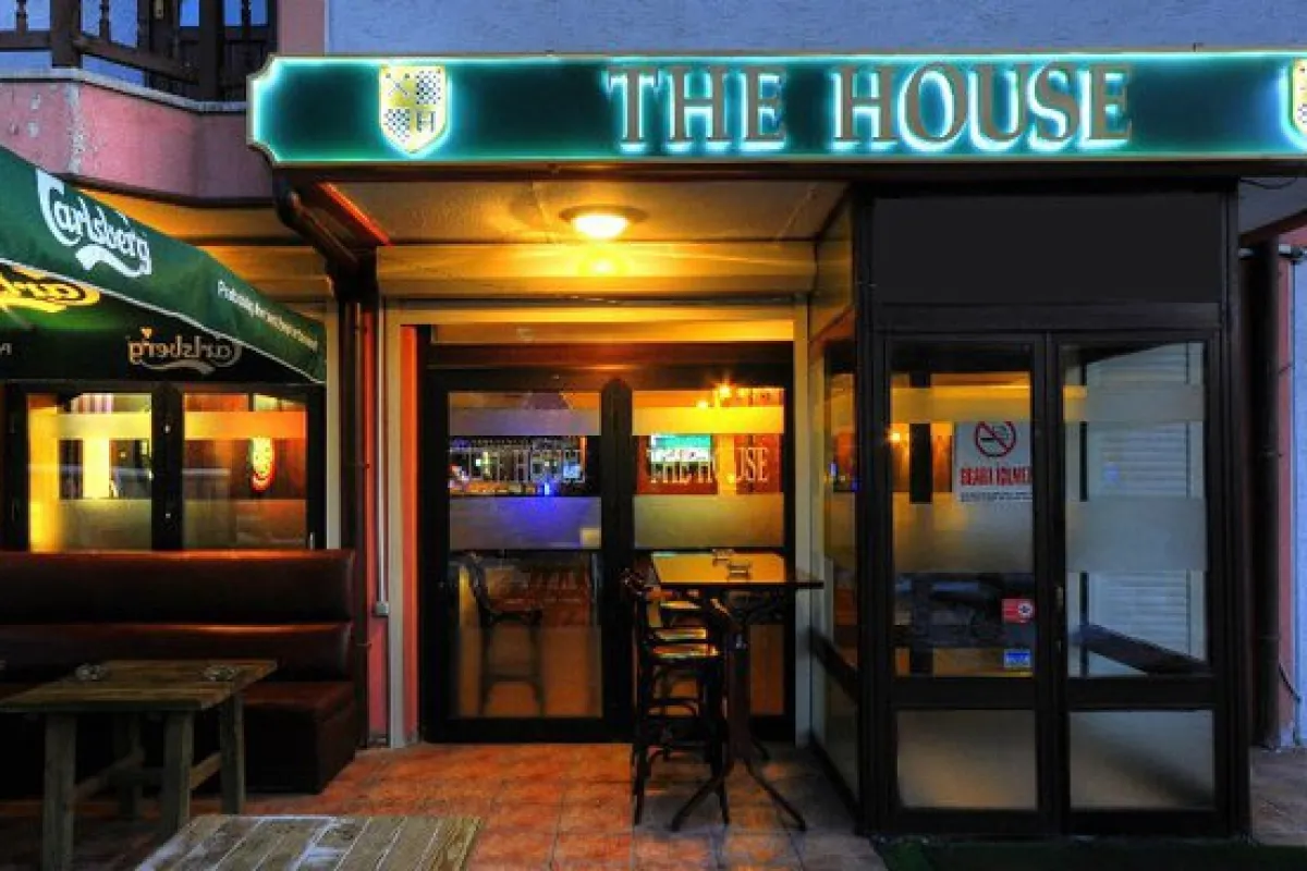 The House Pub photo 1