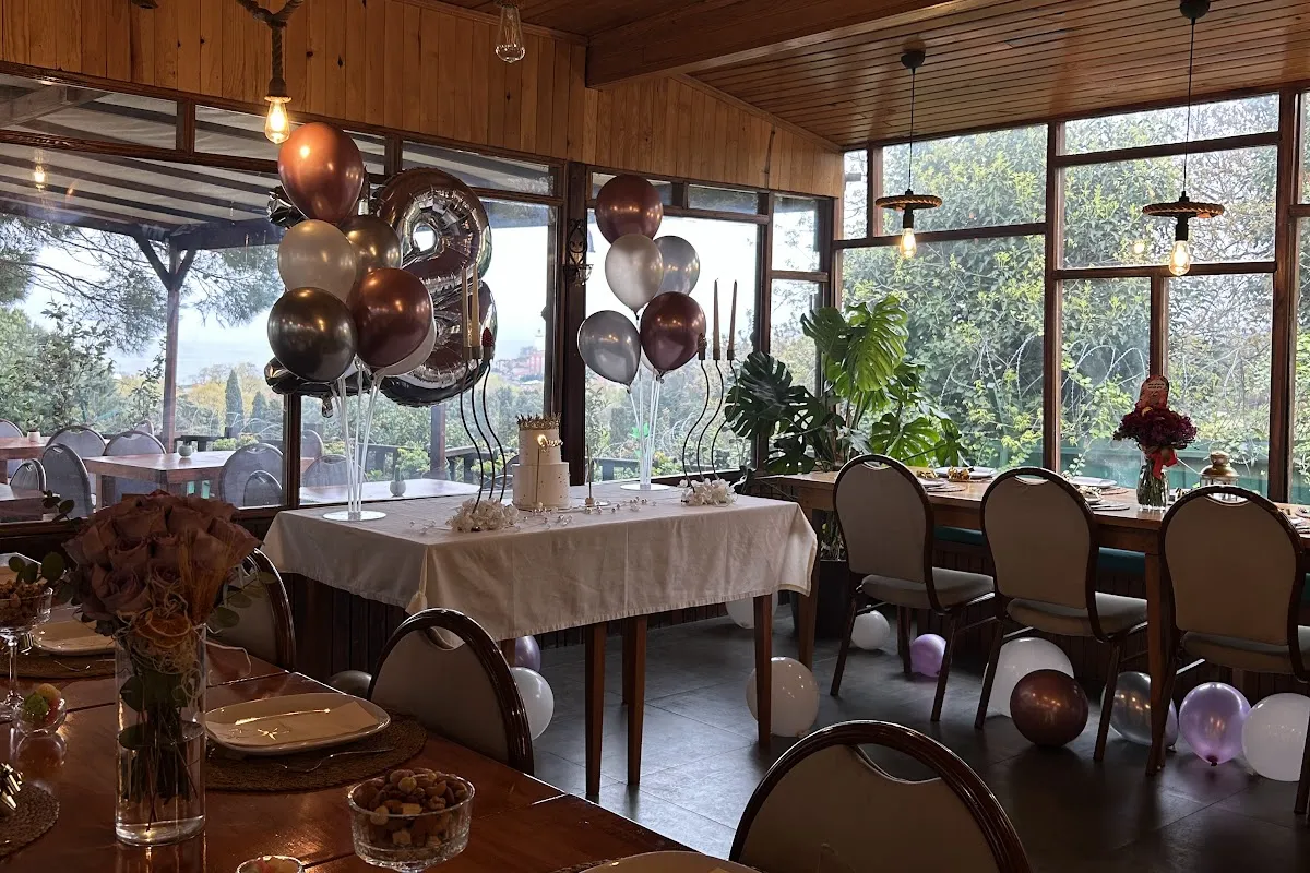 Lantern Light Cafe photo 1