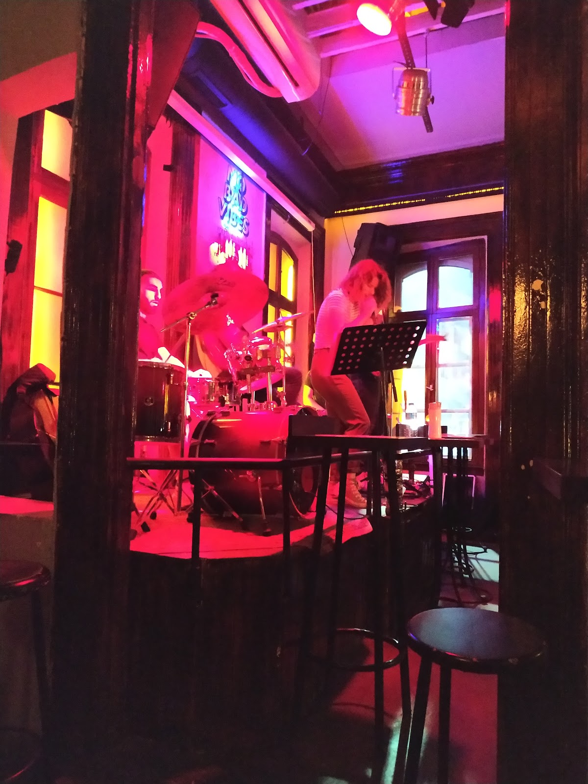 Mavi Bar Alsancak photo 1