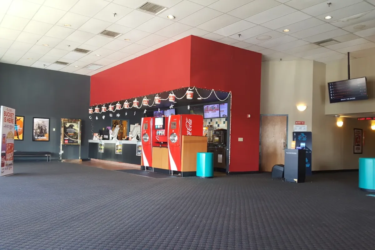 Golden Ticket Cinemas Harrison 8 photo 1