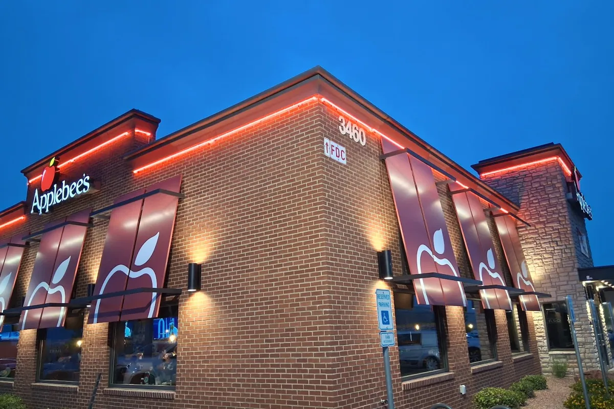 Applebee's Grill + Bar photo 1