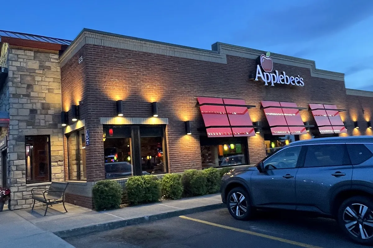 Applebee's Grill + Bar photo 1