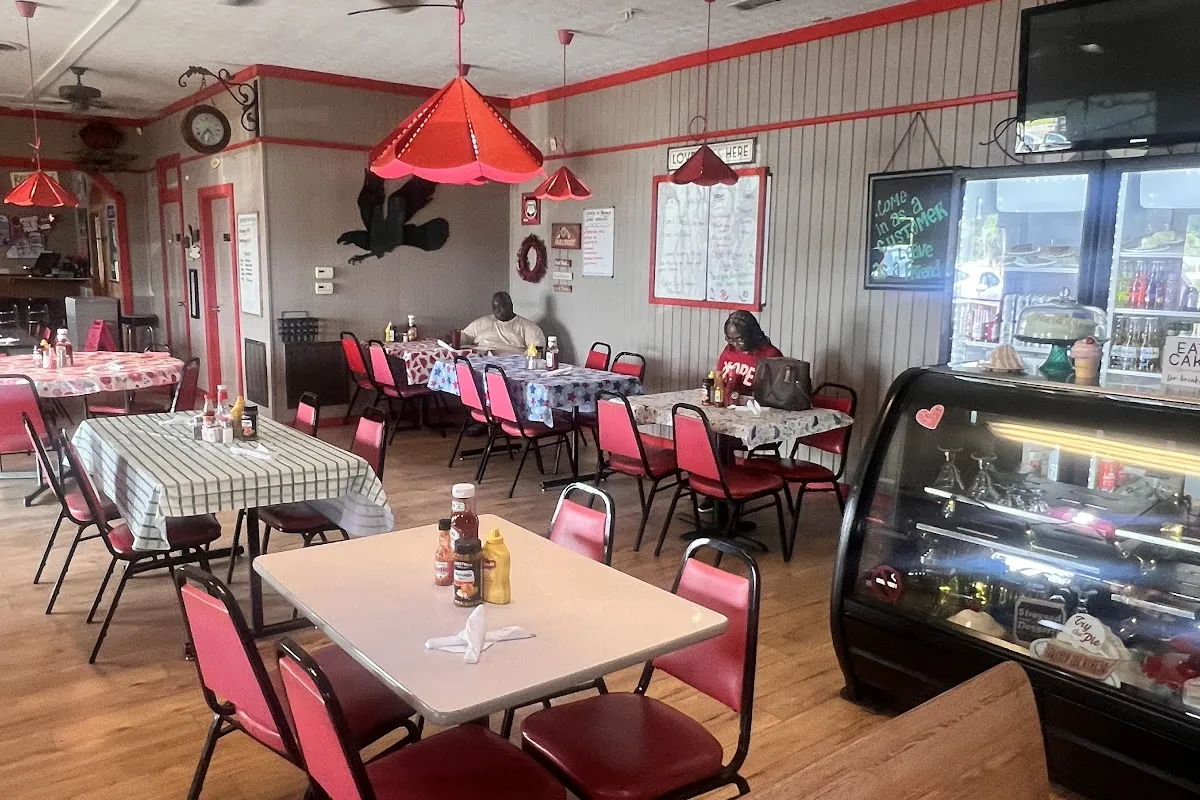Susie's Fort Mitchell Grill photo 1