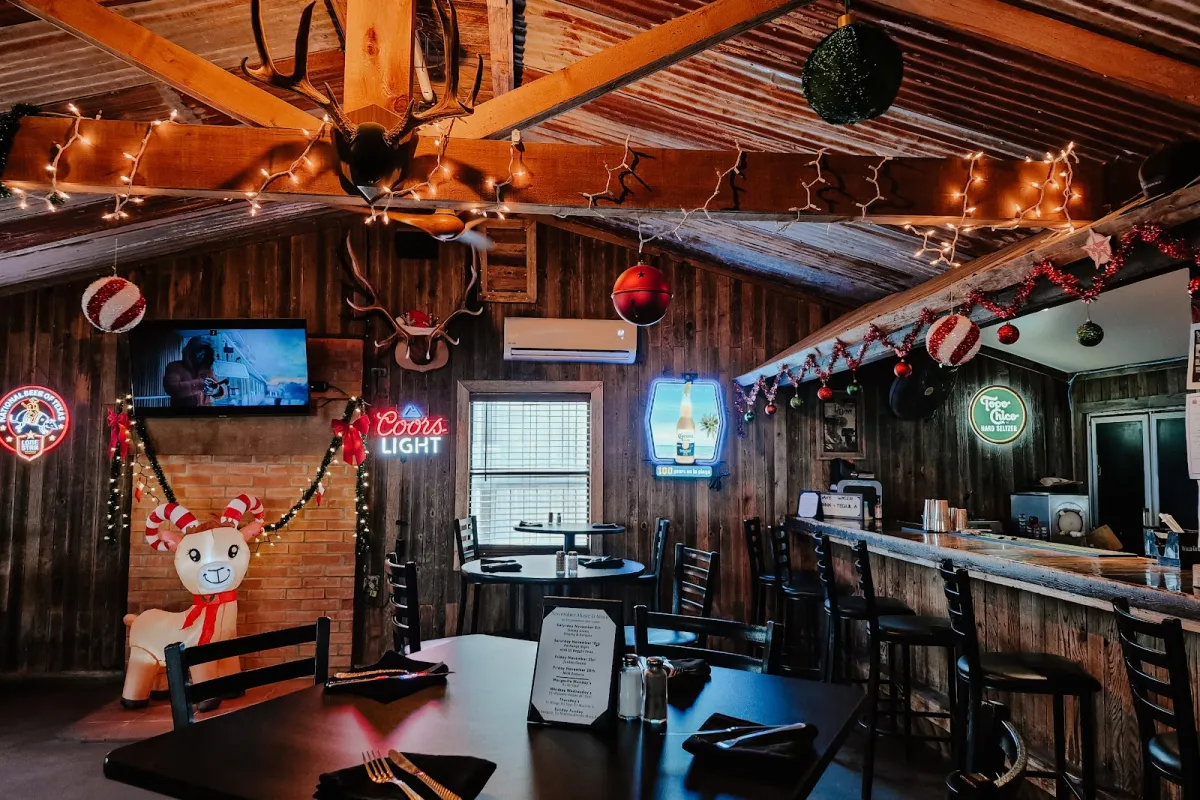 Black Creek Bar and Grill photo 1
