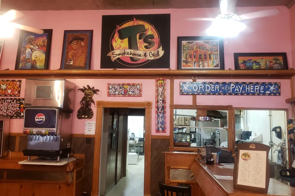 T's Smokehouse & Grill photo 1