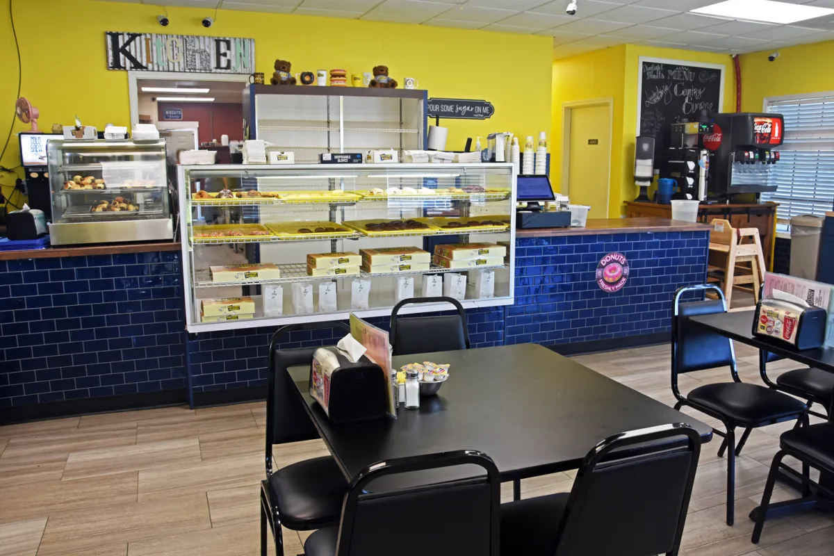 Daylight Donuts photo 1