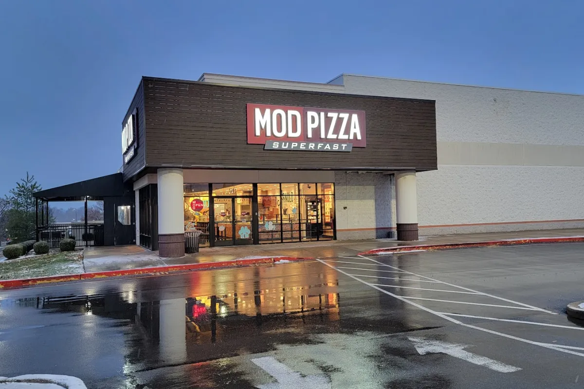MOD Pizza photo 1