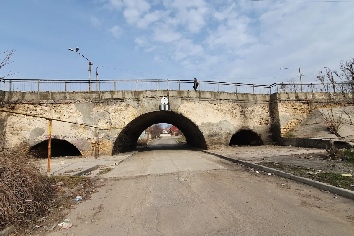 Pankrativskiy bridge photo 1