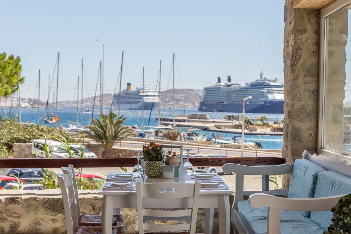 Molaraki Mediterranean & Pizza Restaurant Mykonos | Dine in & Delivery photo 1