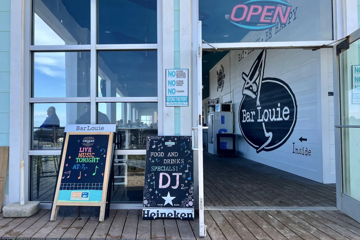 Bar Louie - South Padre Island - Courtyard by Marriott photo 1