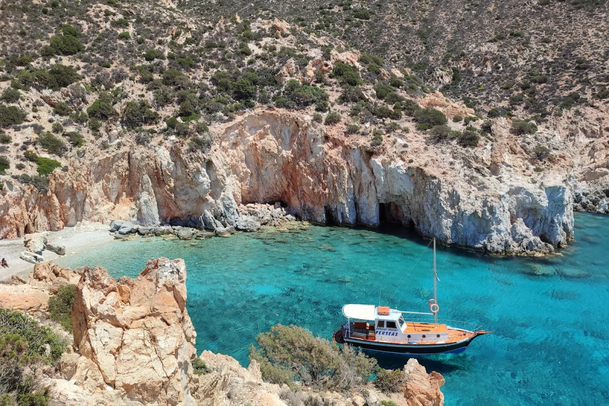 Perseas Cruises To Polyaigos photo 1