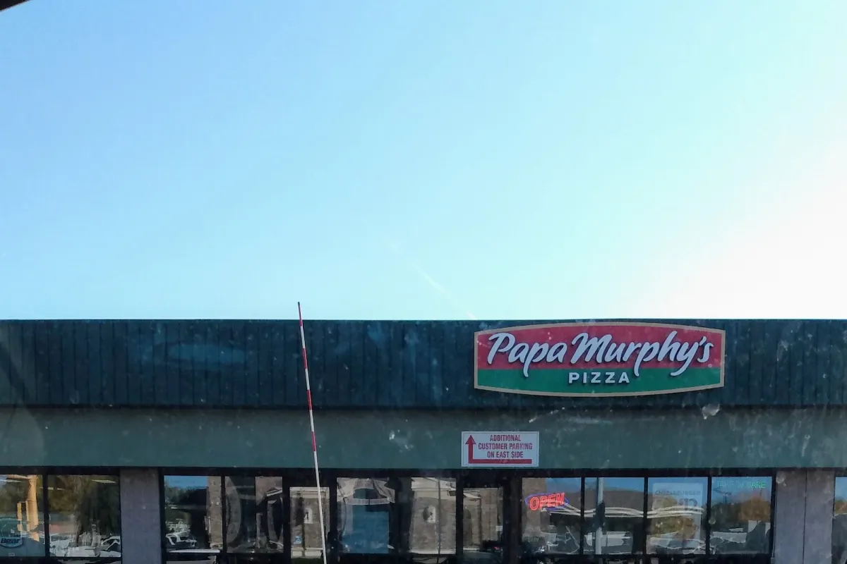 Papa Murphy's | Take 'N' Bake Pizza - Next to The Outfitters photo 1