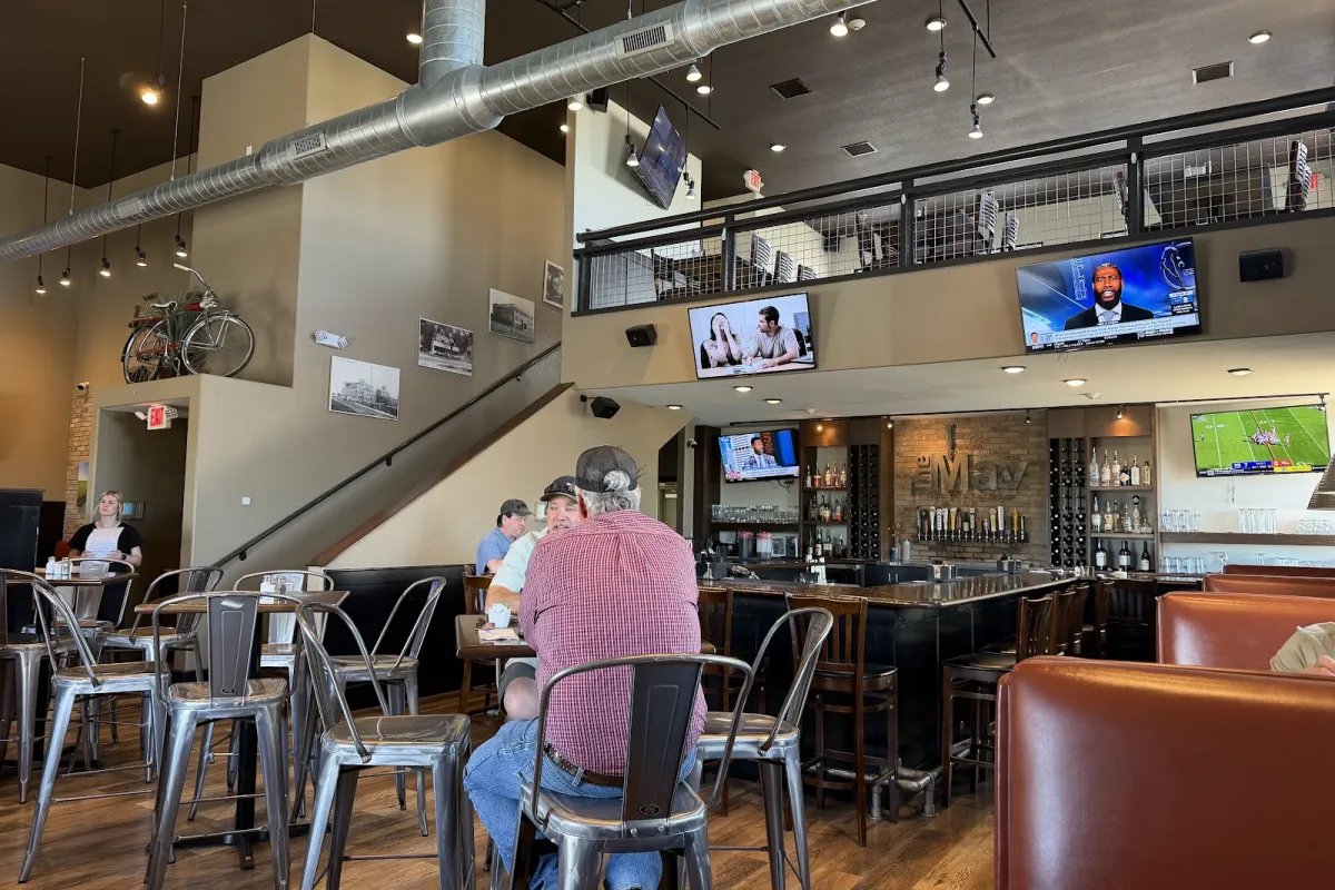 The Mav Kitchen & Tap House photo 1