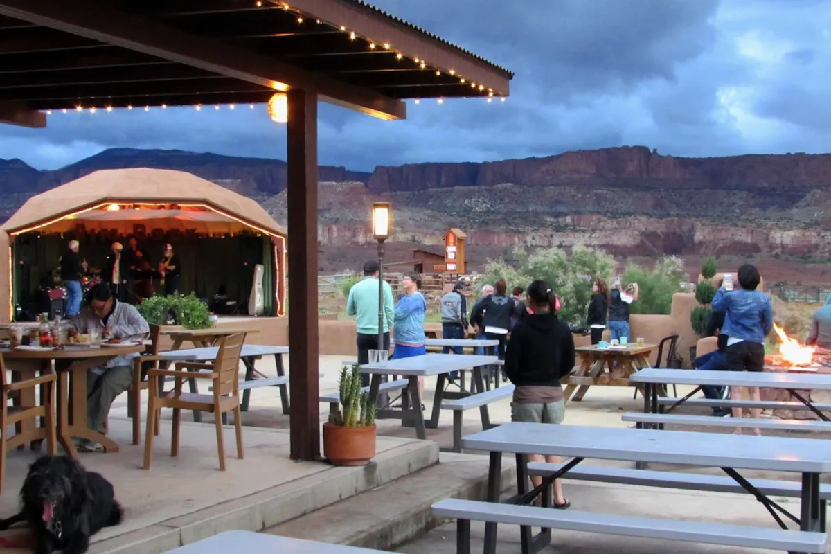 Rim Rock Patio photo 1