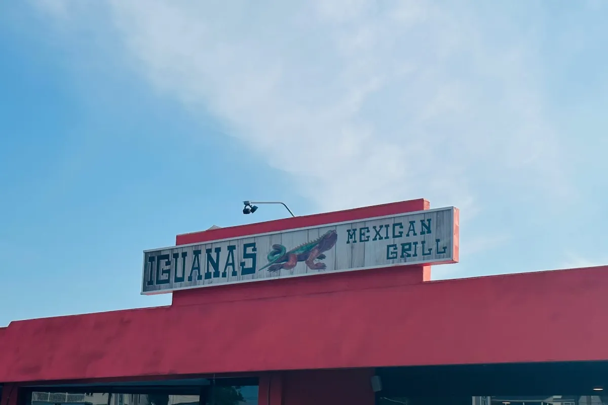 Iguanas Mexican Grill photo 1