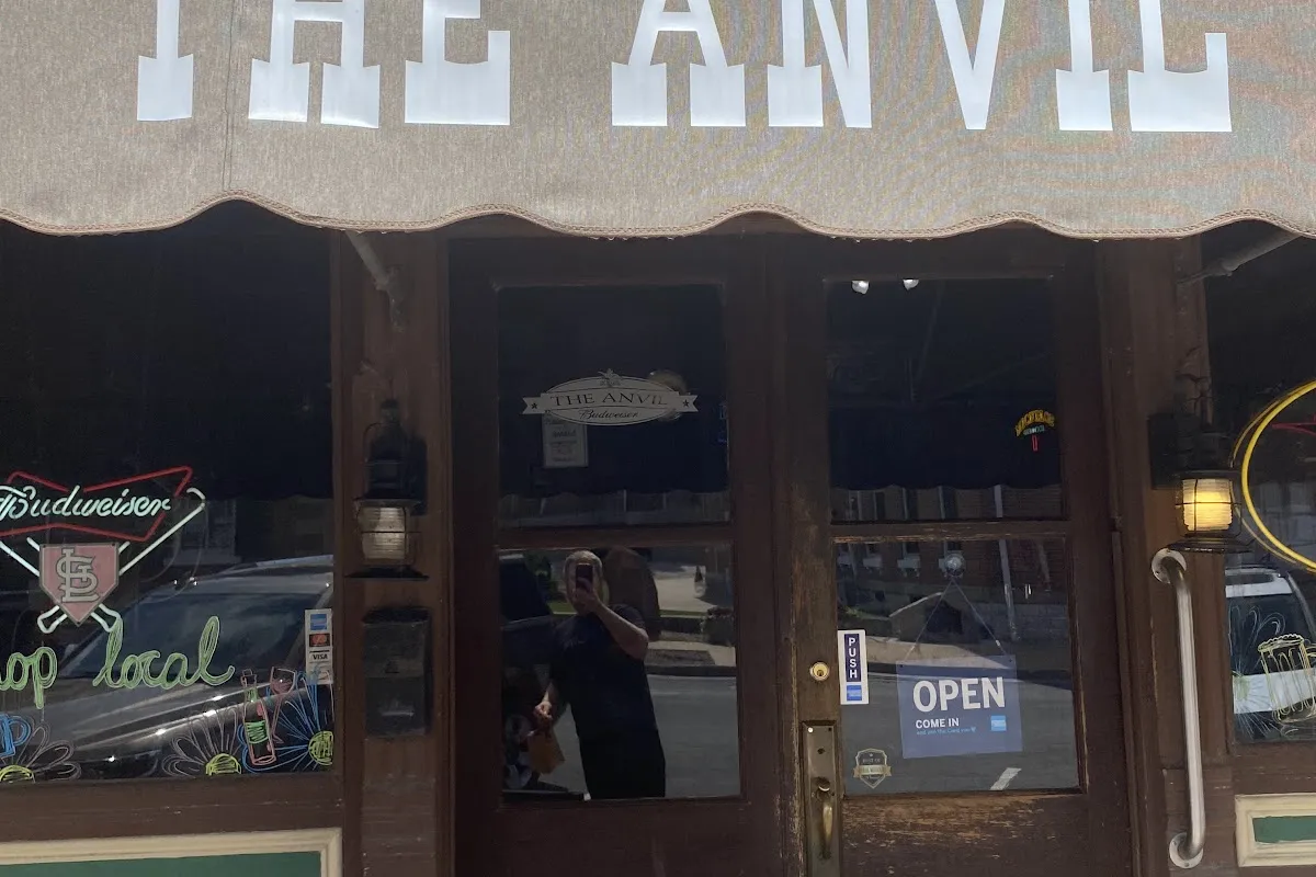 Anvil Restaurant & Saloon photo 1