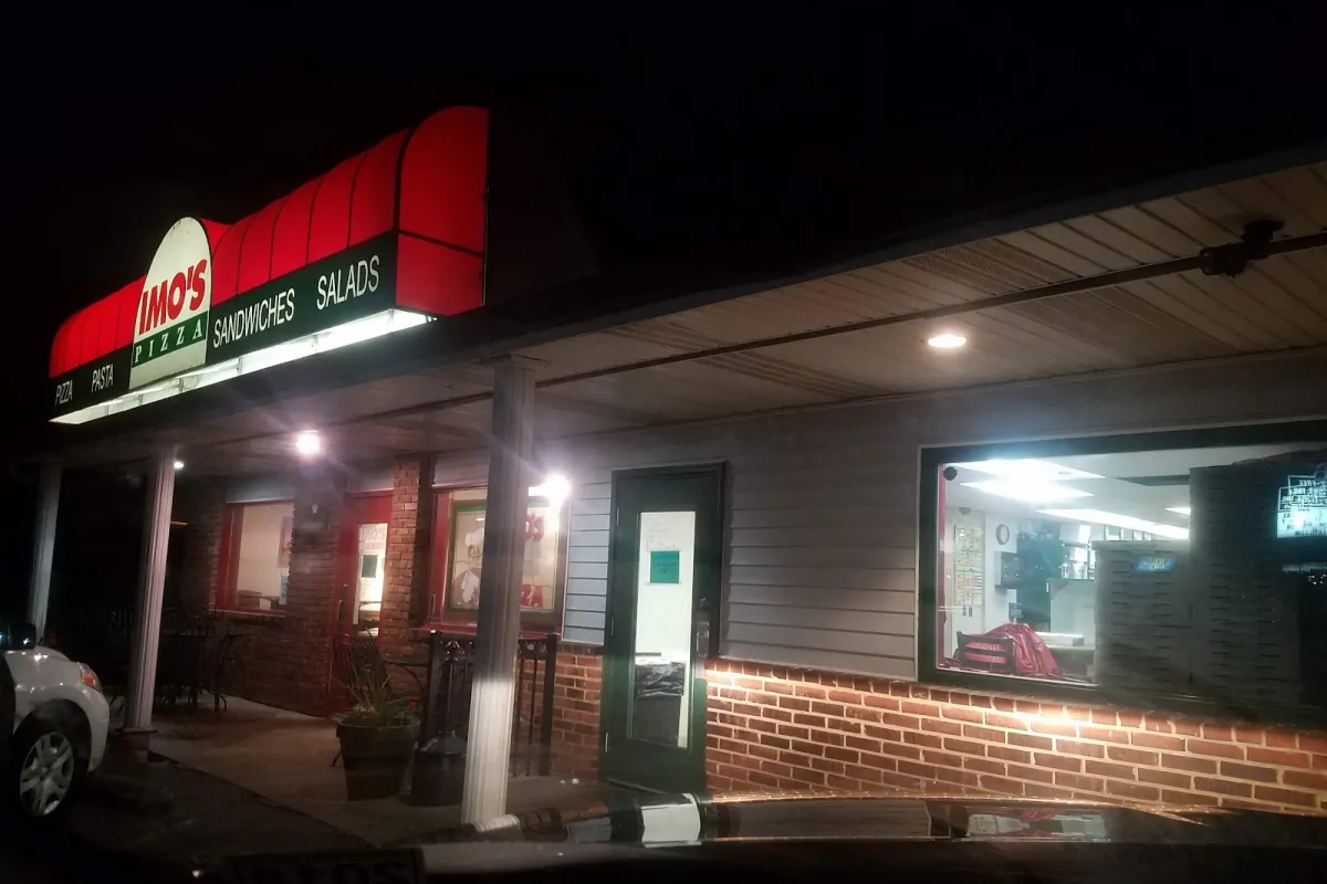 Imo's Pizza photo 1