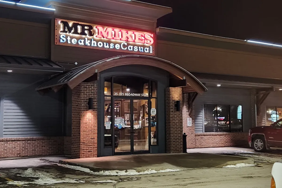 MR MIKES SteakhouseCasual photo 1