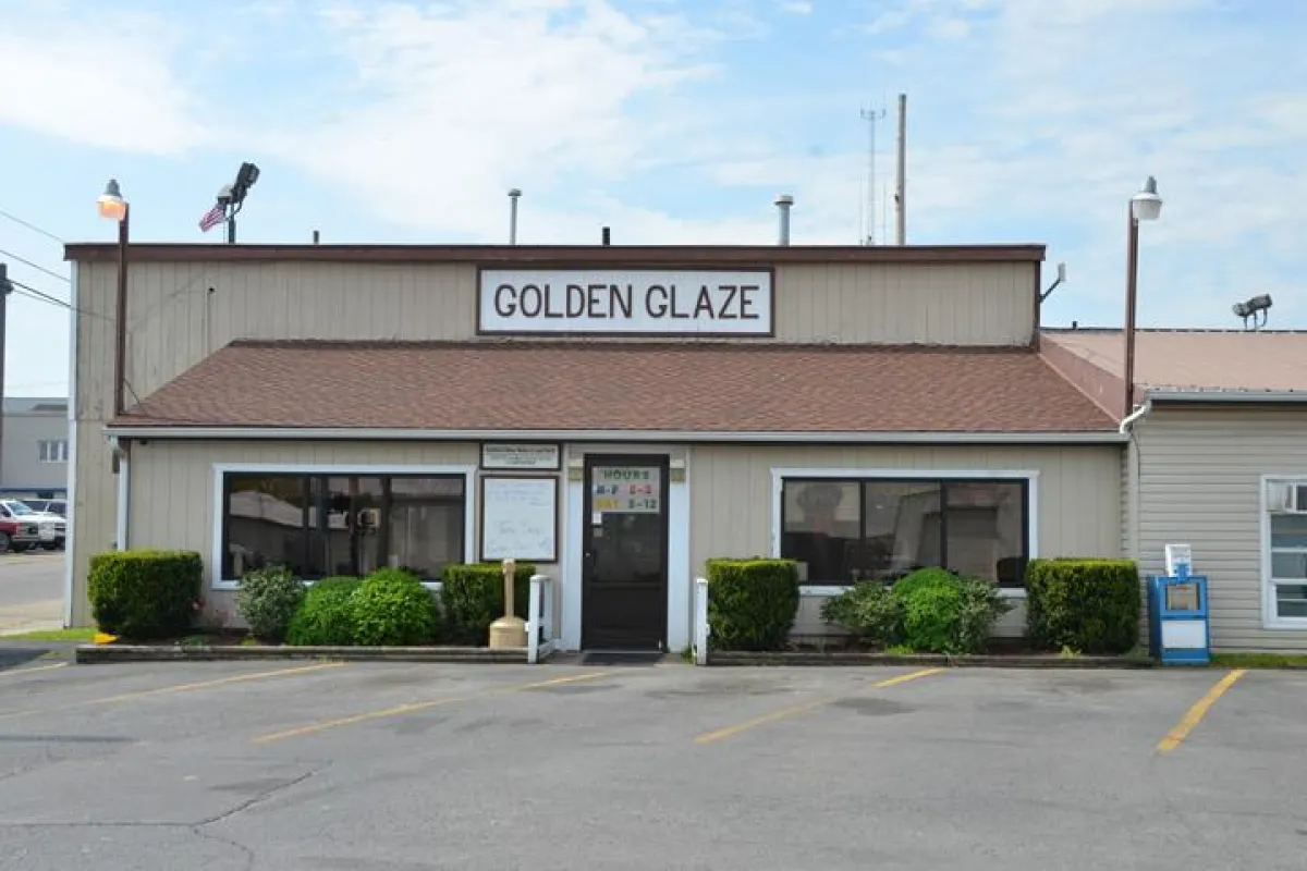 Golden Glaze Bakery & Deli photo 1