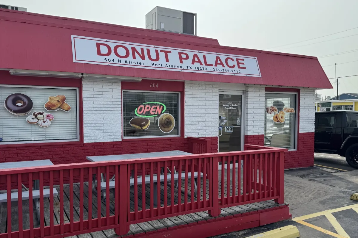 Donut Palace photo 1