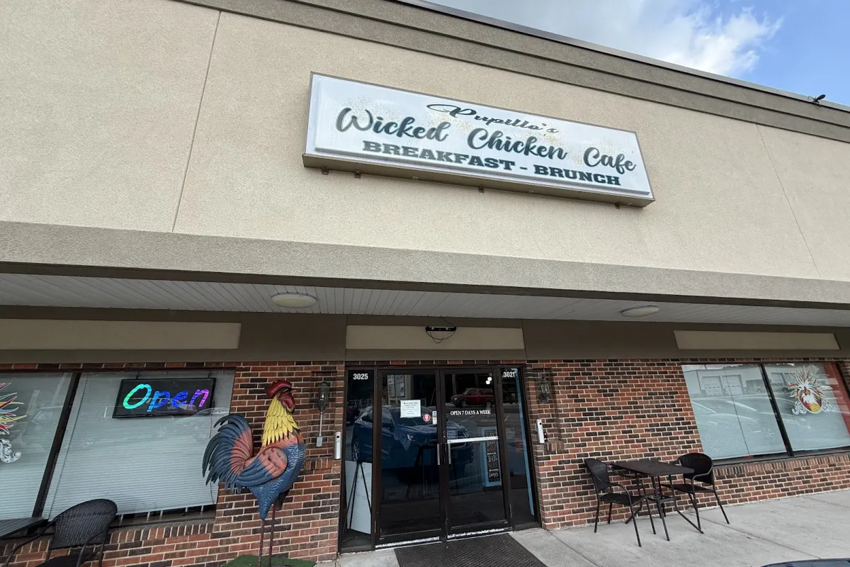 Pupillo's Wicked Chicken Cafe photo 1
