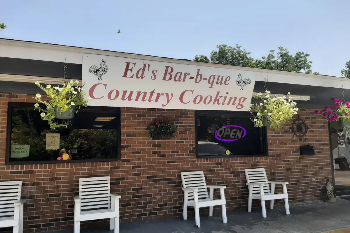 Ed's Bar-b-que Country Cooking photo 1