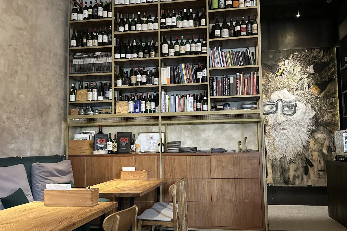 LEO Wine & Kitchen photo 1