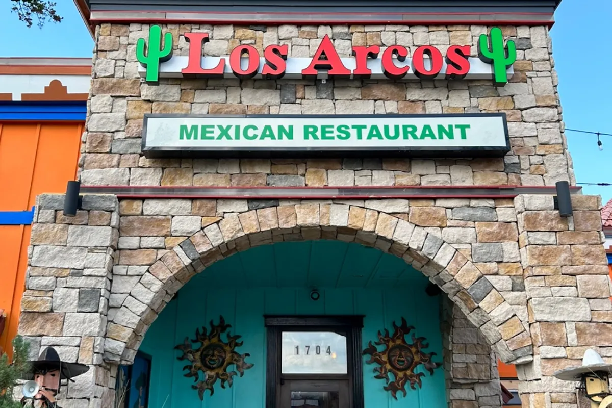 Los Arcos photo 1