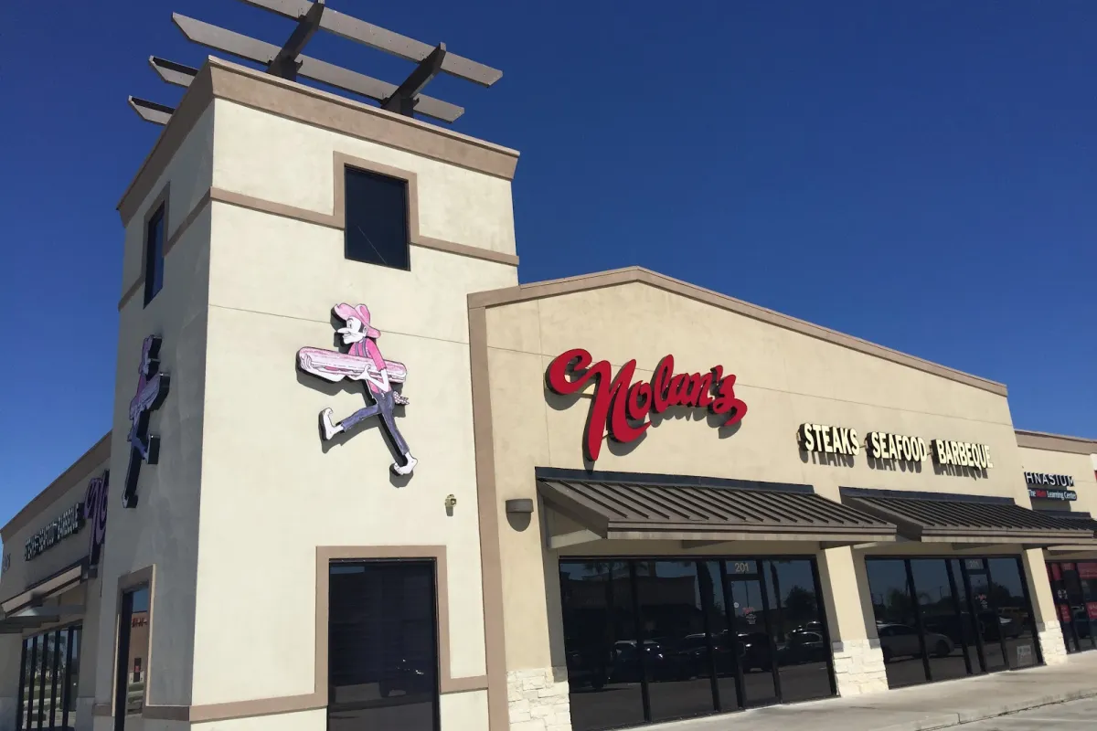 Nolan's Restaurant - Staples at Yorktown photo 1