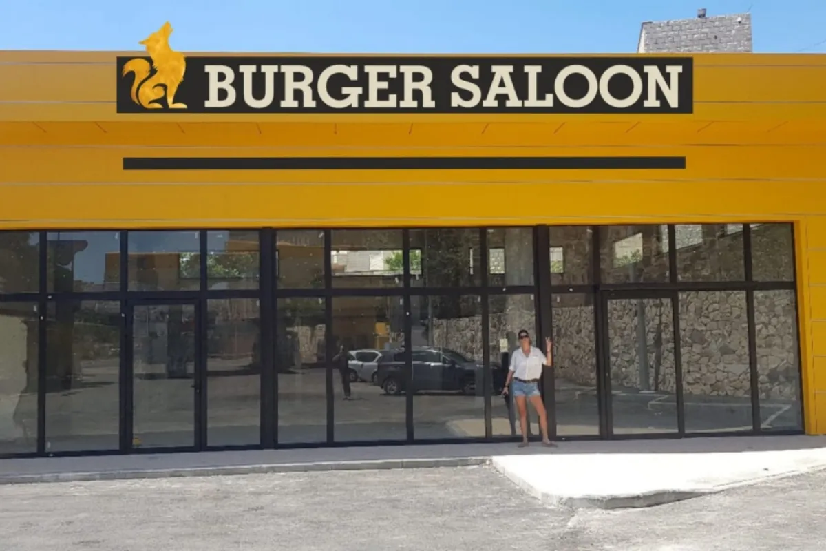 Burger Saloon Nazareth photo 1