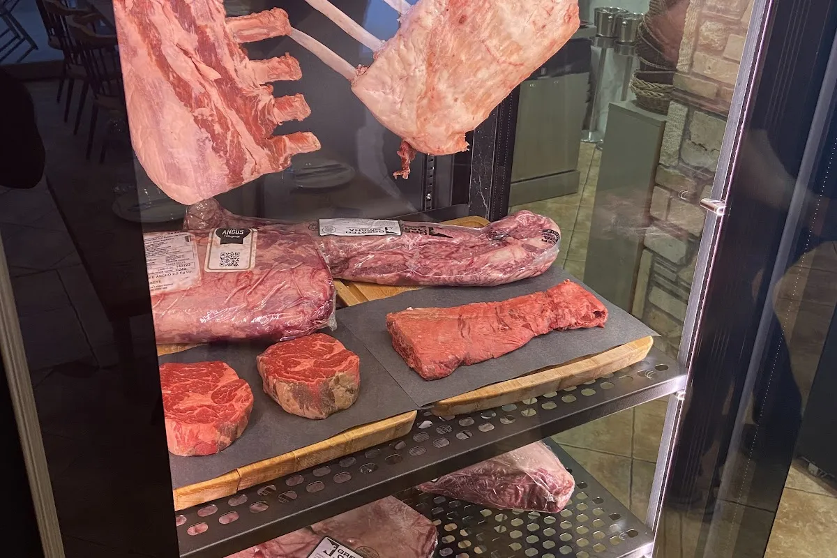 Metoxi Restaurant photo 1