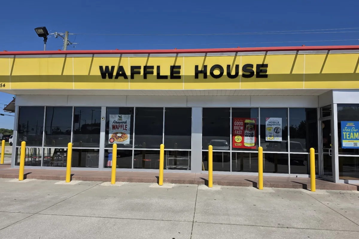 Waffle House photo 1