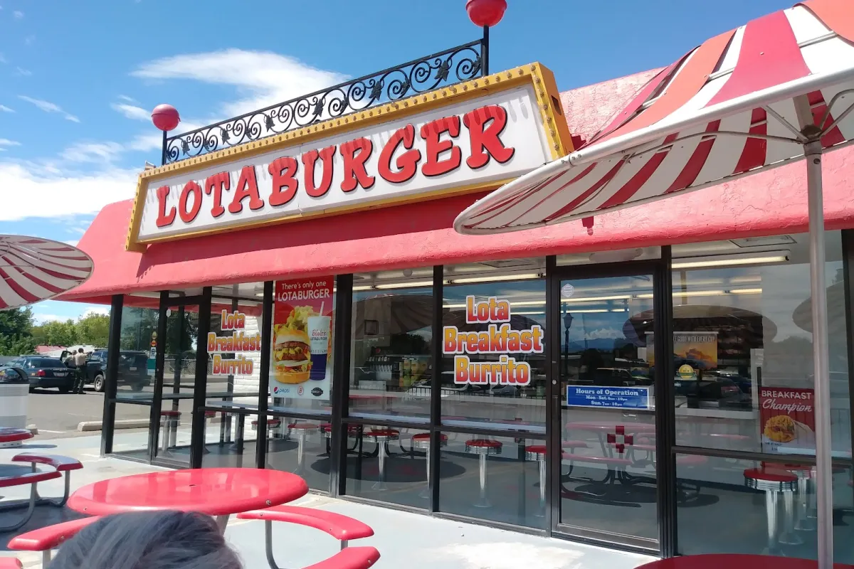 Blake's Lotaburger photo 1
