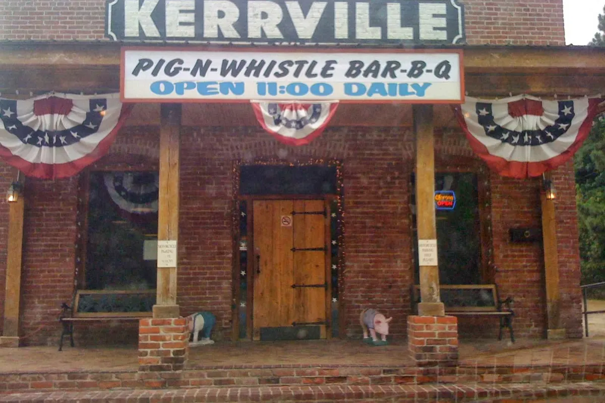 Pig-N-Whistle BBQ & Catfish photo 1