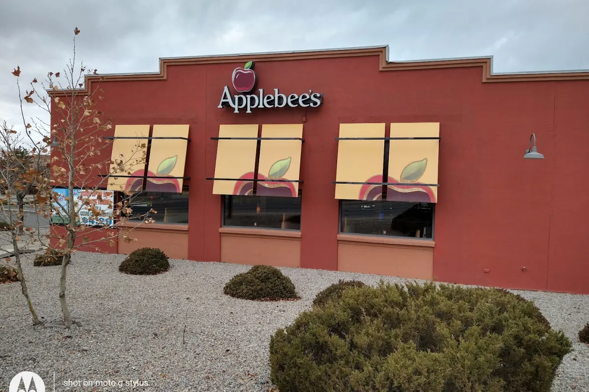 Applebee's Grill + Bar photo 1