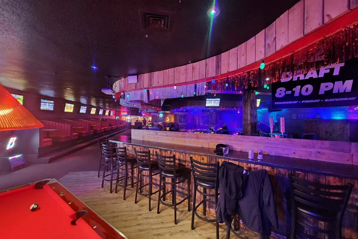 Outlaws Country Rock Bar photo 1